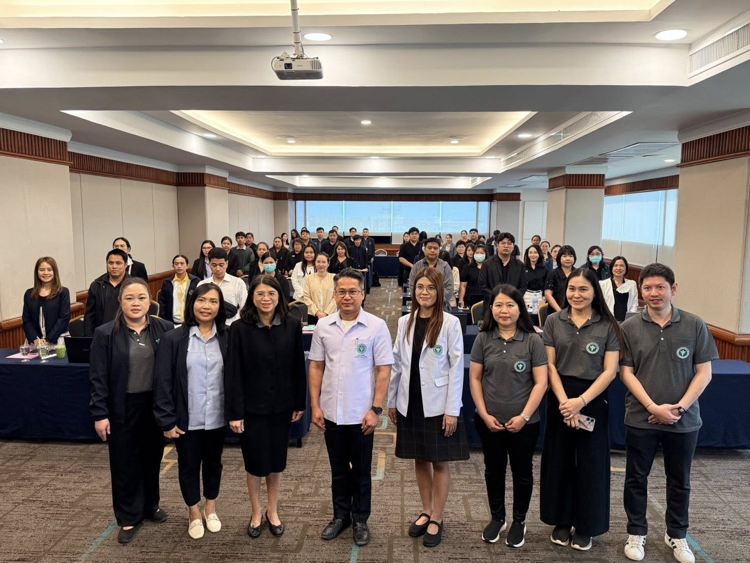 นายแพทย์ชลภิวัฒน์ ตรีพงษ์ ผู้อำนวยการสำนักการแพทย์เขตสุขภาพที่ 2 ให้เกียรติเป็นประธานเปิดการอบรมเชิงปฏิบัติการ หลักสูตร  “ การจัดทำทะเบียนมะเร็งระดับโ...