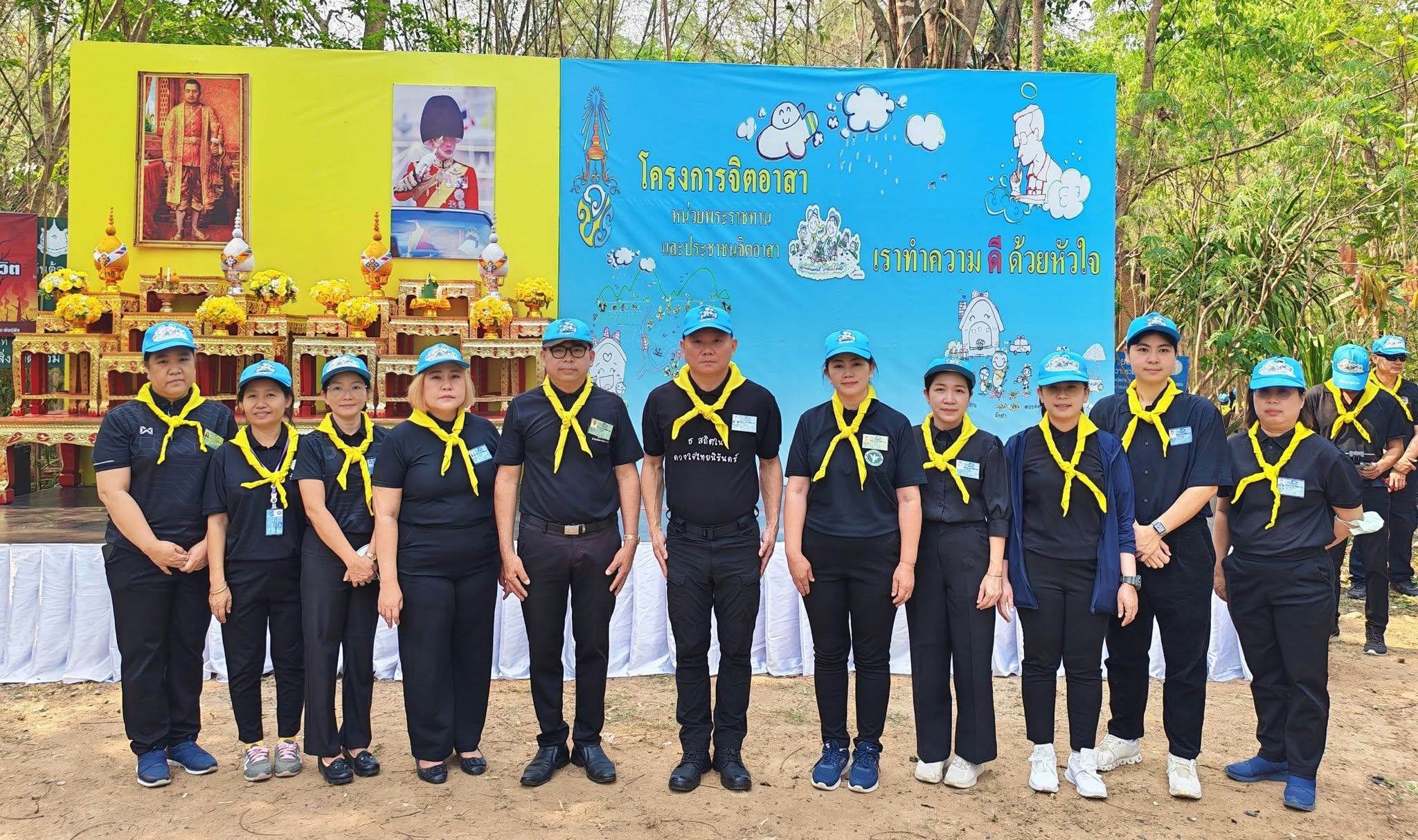 คณะจิตอาสาพระราชทานโรงพยาบาลมะเร็งลำปาง เข้าร่วม “กิจกรรมจิตอาสาพัฒนา เนื่องในวันที่ระลึกพระบาทสมเด็จพระนั่งเกล้าเจ้าอยู่หัวและโครงการจิตอาสาต้านภัยแล...